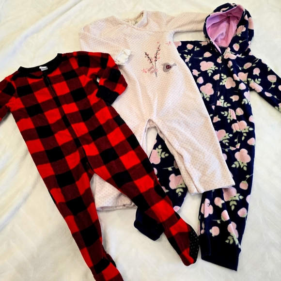 Set of 3 Girls 18 - 24 months fleece jammies jumper - Picture 1 of 4